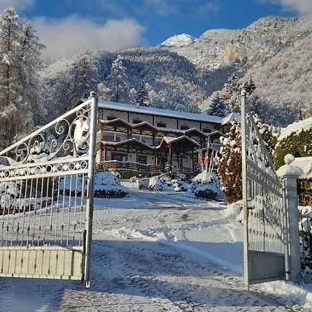 Hotel Ristorante Scoiattolo Sporminore 外观 照片
